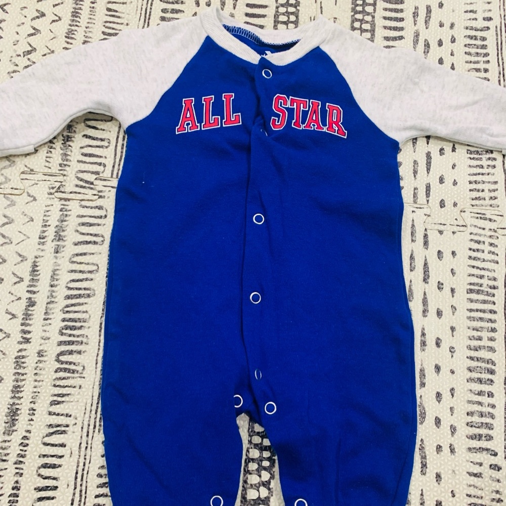 Converse baby footies